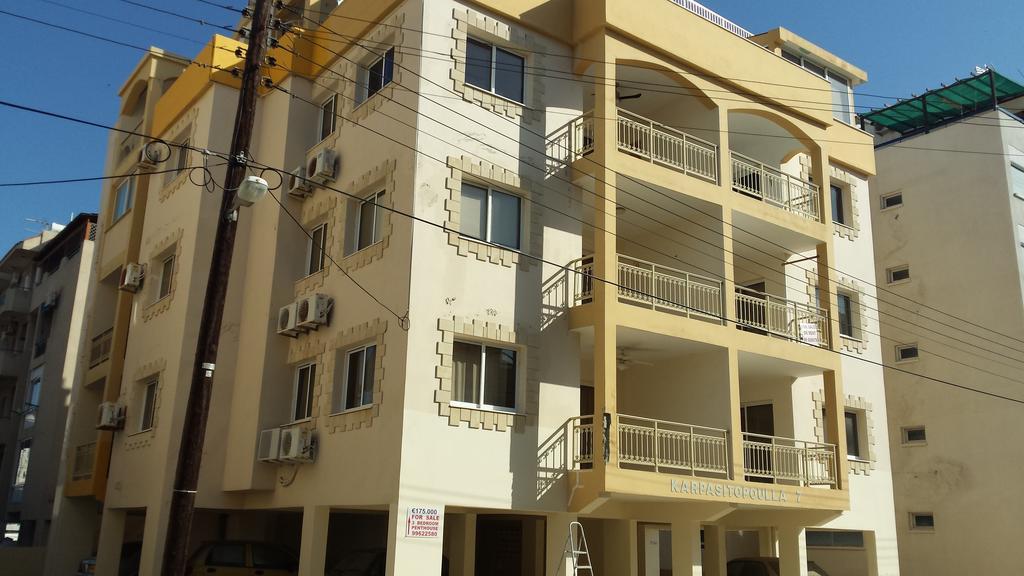 Panikos Beach Apartment I Larnaca Exteriér fotografie