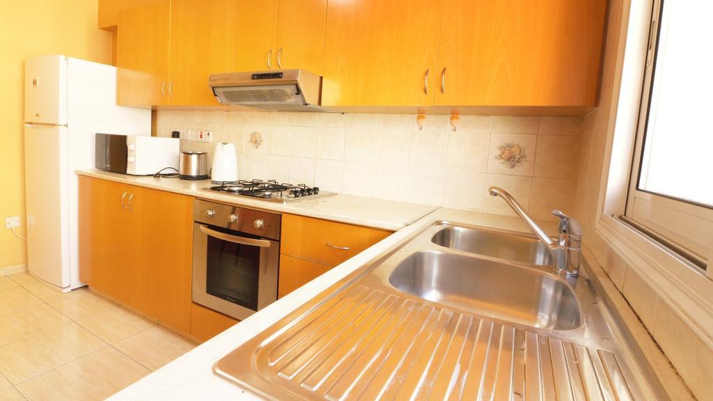 Panikos Beach Apartment I Larnaca Exteriér fotografie