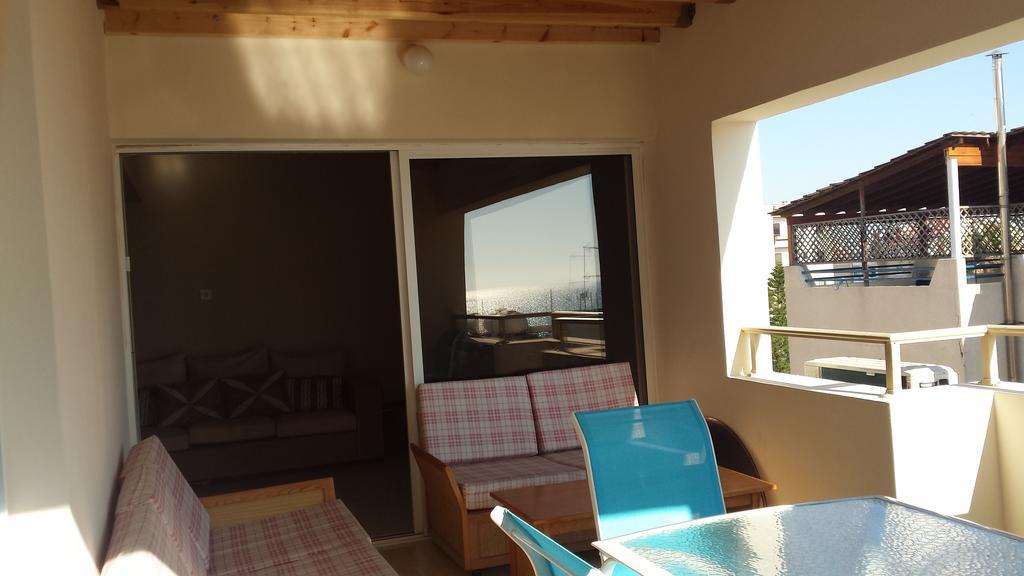 Panikos Beach Apartment I Larnaca Exteriér fotografie