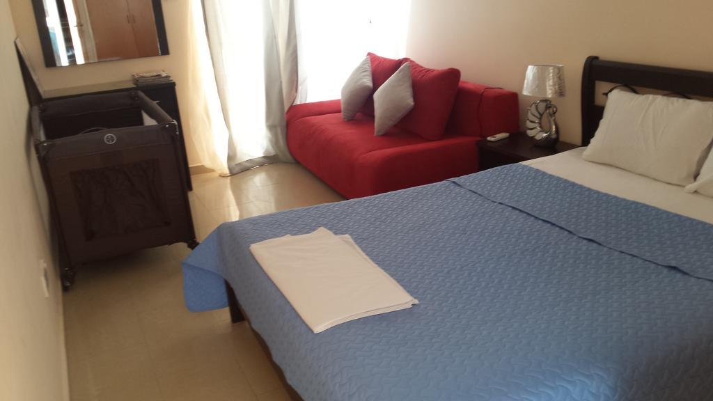 Panikos Beach Apartment I Larnaca Exteriér fotografie